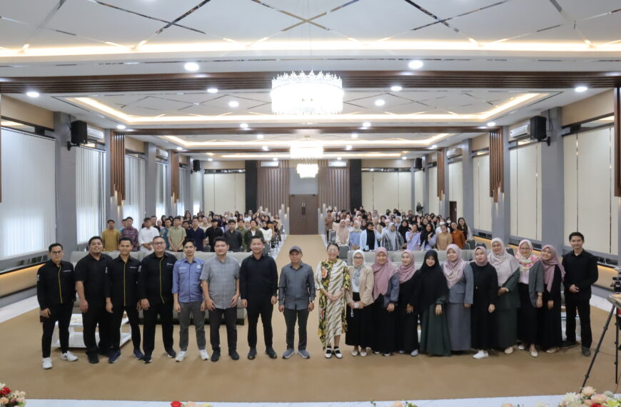 Fakultas Farmasi Universitas Borneo Lestari Gelar Kuliah Tamu Bertema Kesehatan Mental Generasi Z